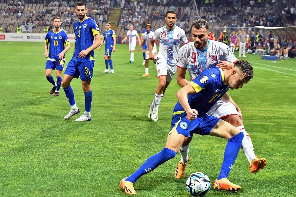 Luxembourg vs Bosnia-Herzegovina (02:45 – 17/11) | Xem lại trận đấu